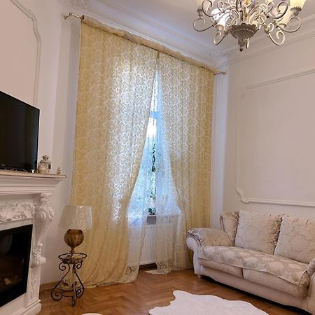 GoldenapartmentLwów Zewnętrze zdjęcie